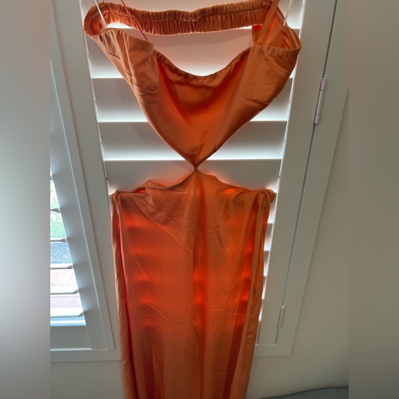 Showpo AU14 dress - New with Tags - Picture 3 of 4